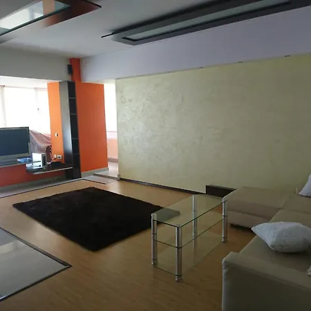 Apartment Modern 3 Ultracentral Mcdonalds Orange Craiova